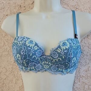 Victoria's secret dream angels lined demi bra Size 32C, 32D